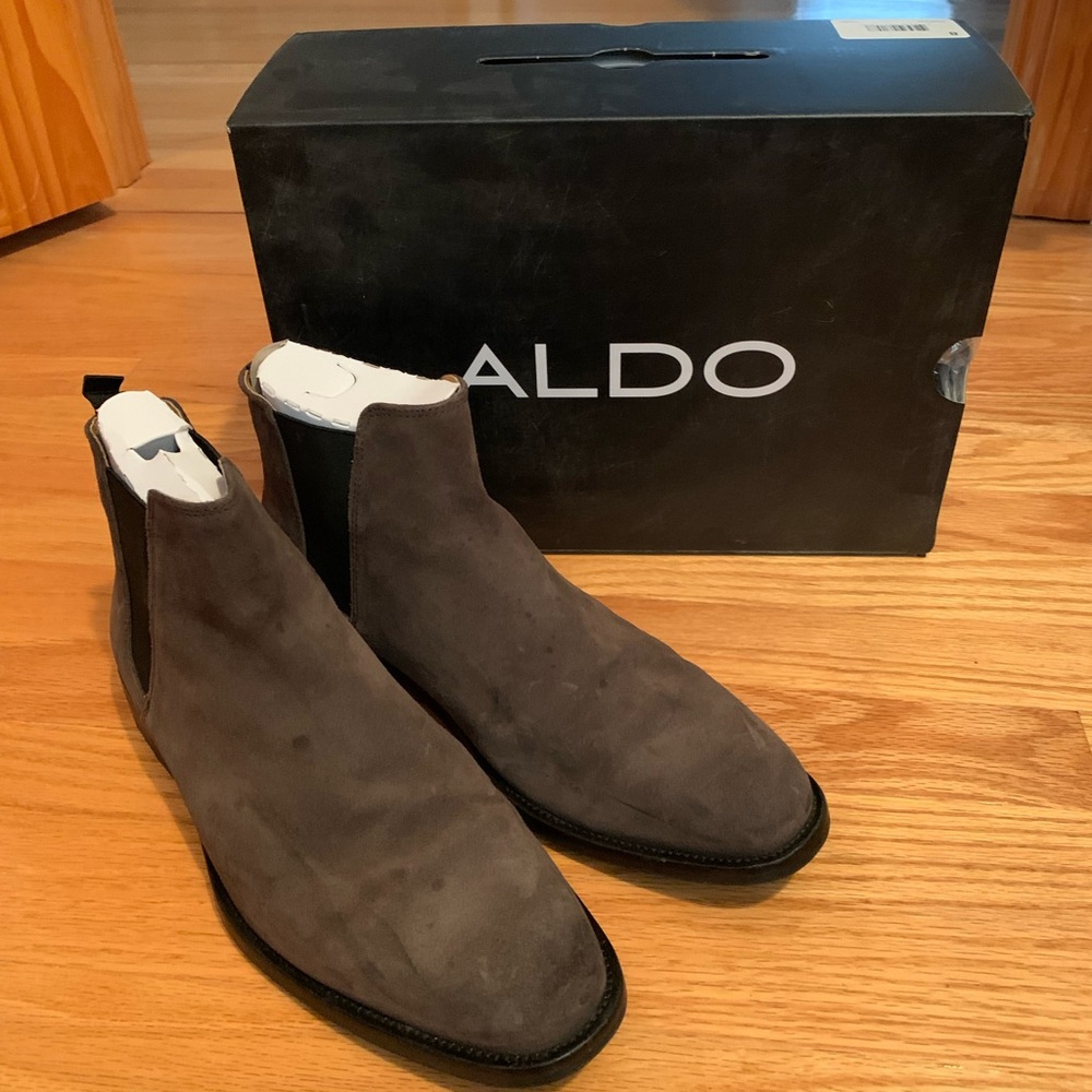 ALDO CHELSEA BOOTS